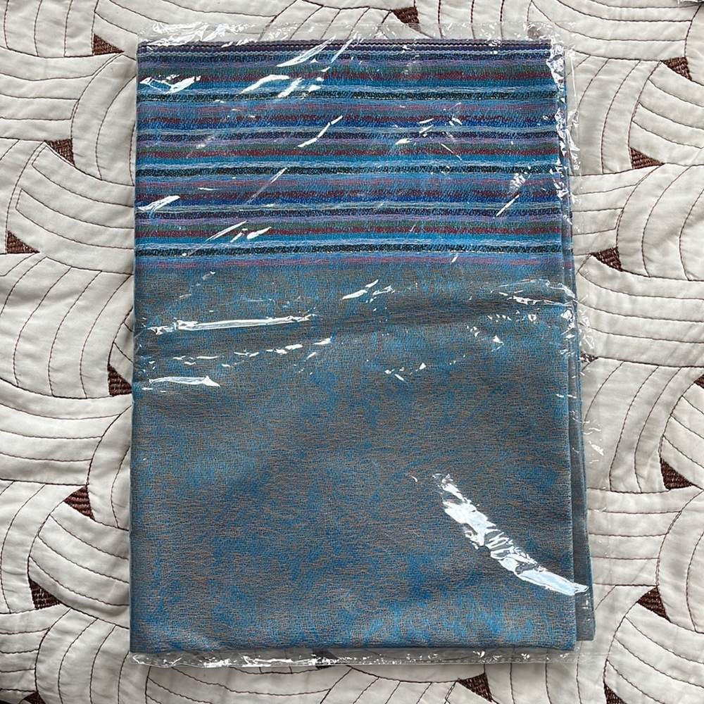 Blue pashmina